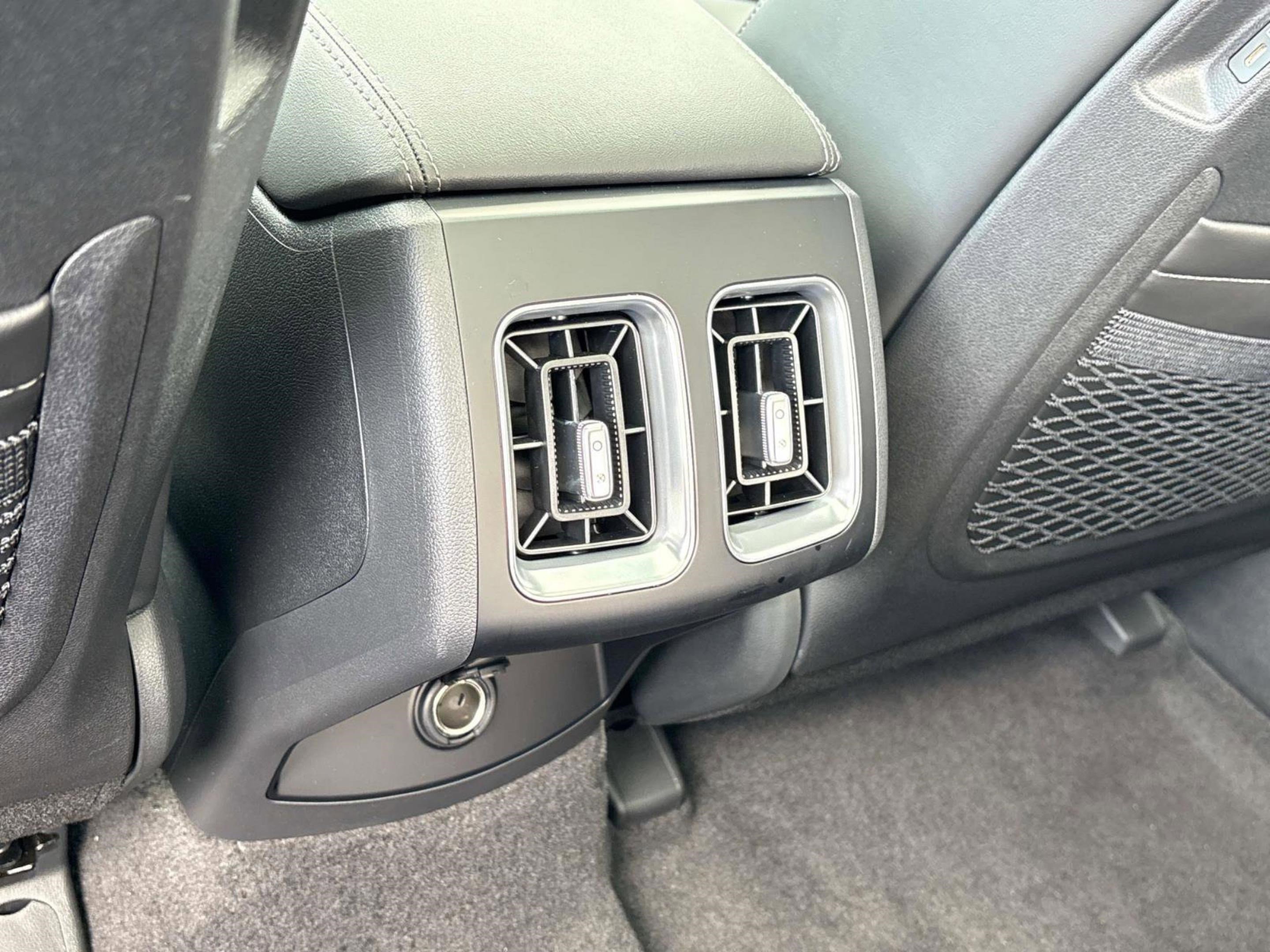 New 2025 Kia Sorento EX w/ Panoramic Sunroof Package image 18