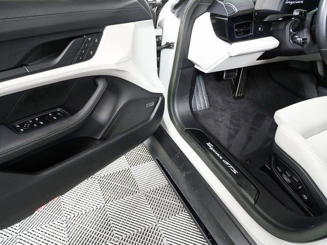 Certified 2023 Porsche Taycan GTS image 8
