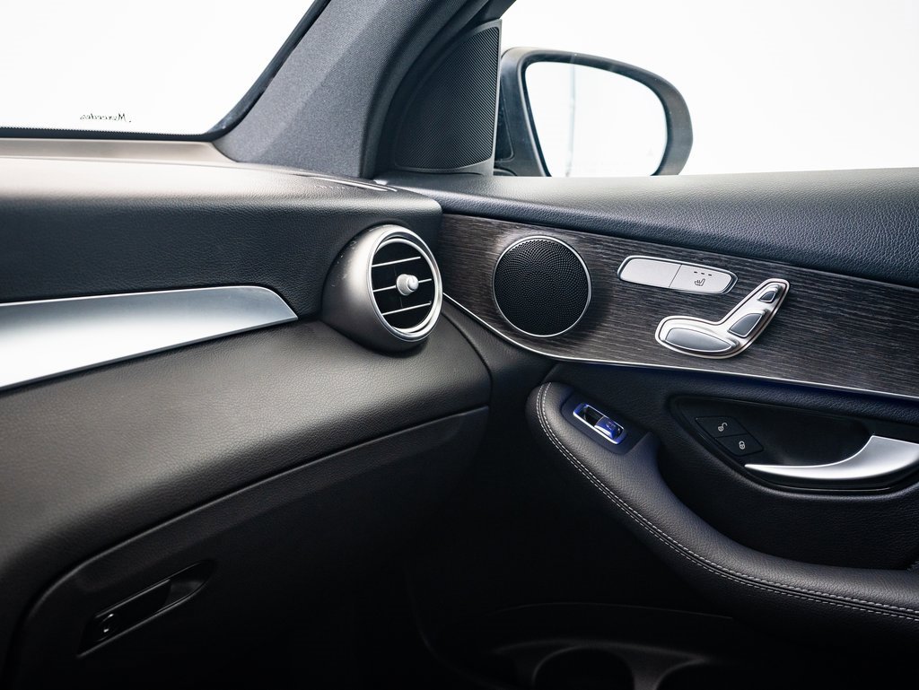 Certified 2022 Mercedes-Benz GLC 300 4MATIC image 36