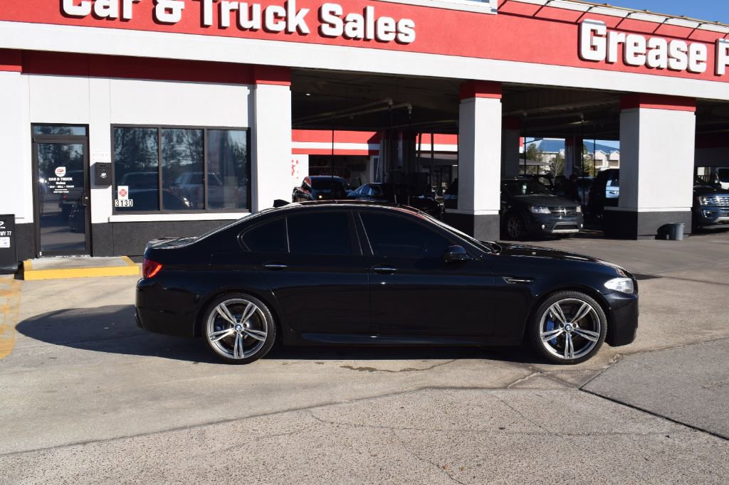 Used 2013 BMW M5 image 3