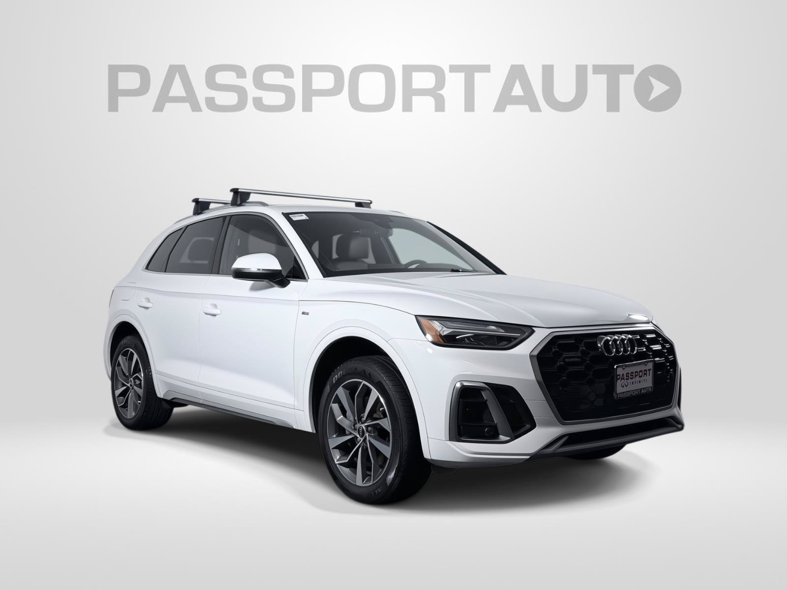 Used 2022 Audi Q5 2.0T Premium w/ Convenience Package AWD/4WD image 3