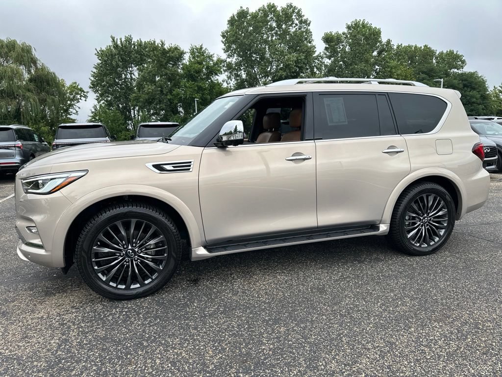 Used 2022 INFINITI QX80 Sensory w/ All-Season Package AWD/4WD image 9