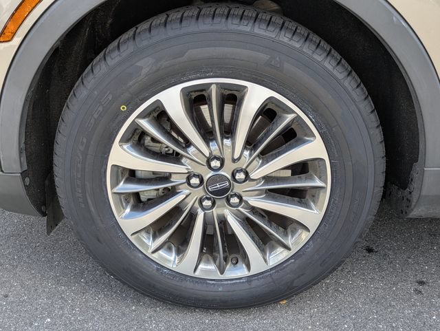 Used 2020 Lincoln Nautilus FWD w/ Equipment Group 101A image 11