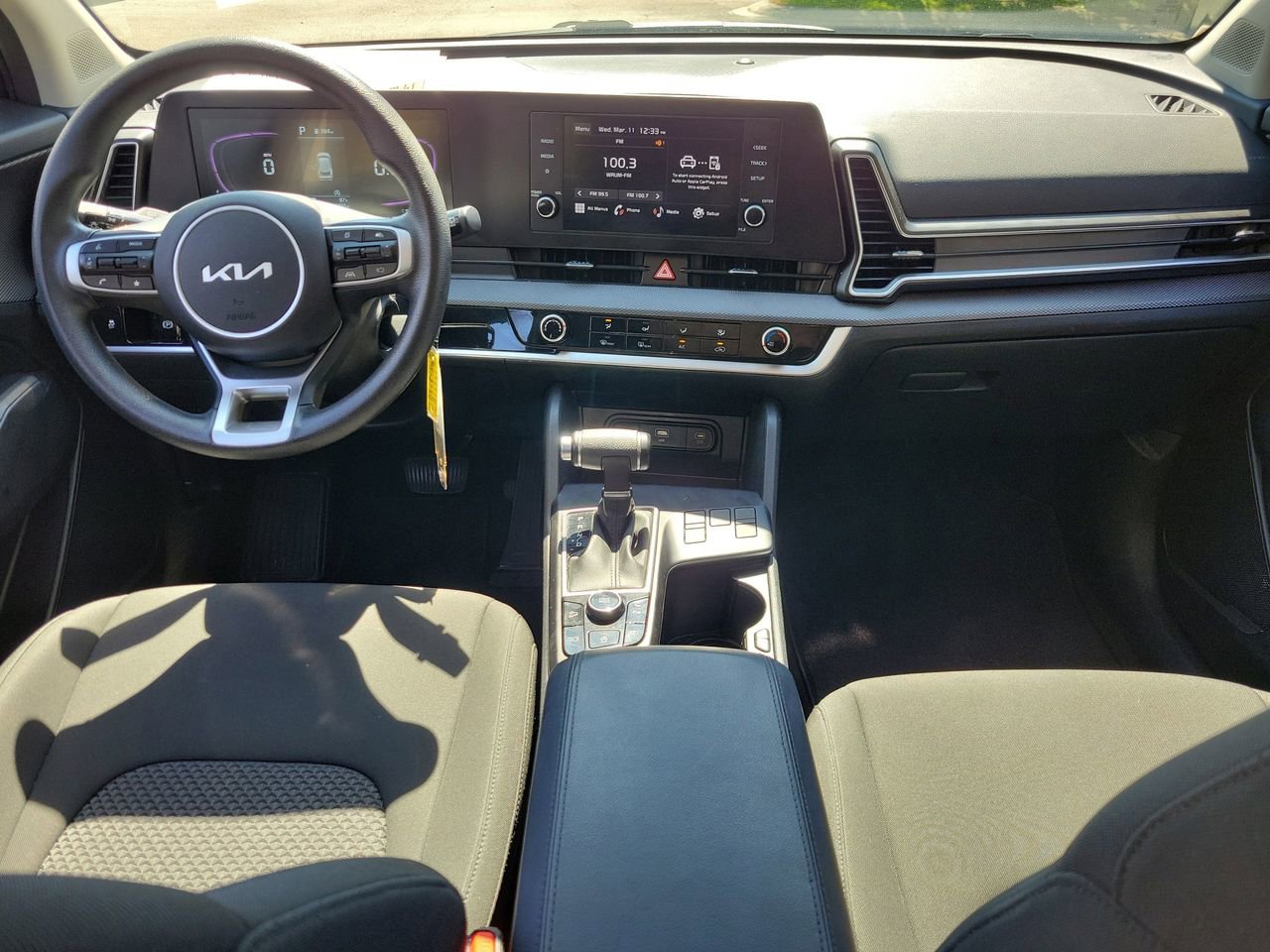 Used 2025 Kia Sportage LX image 11