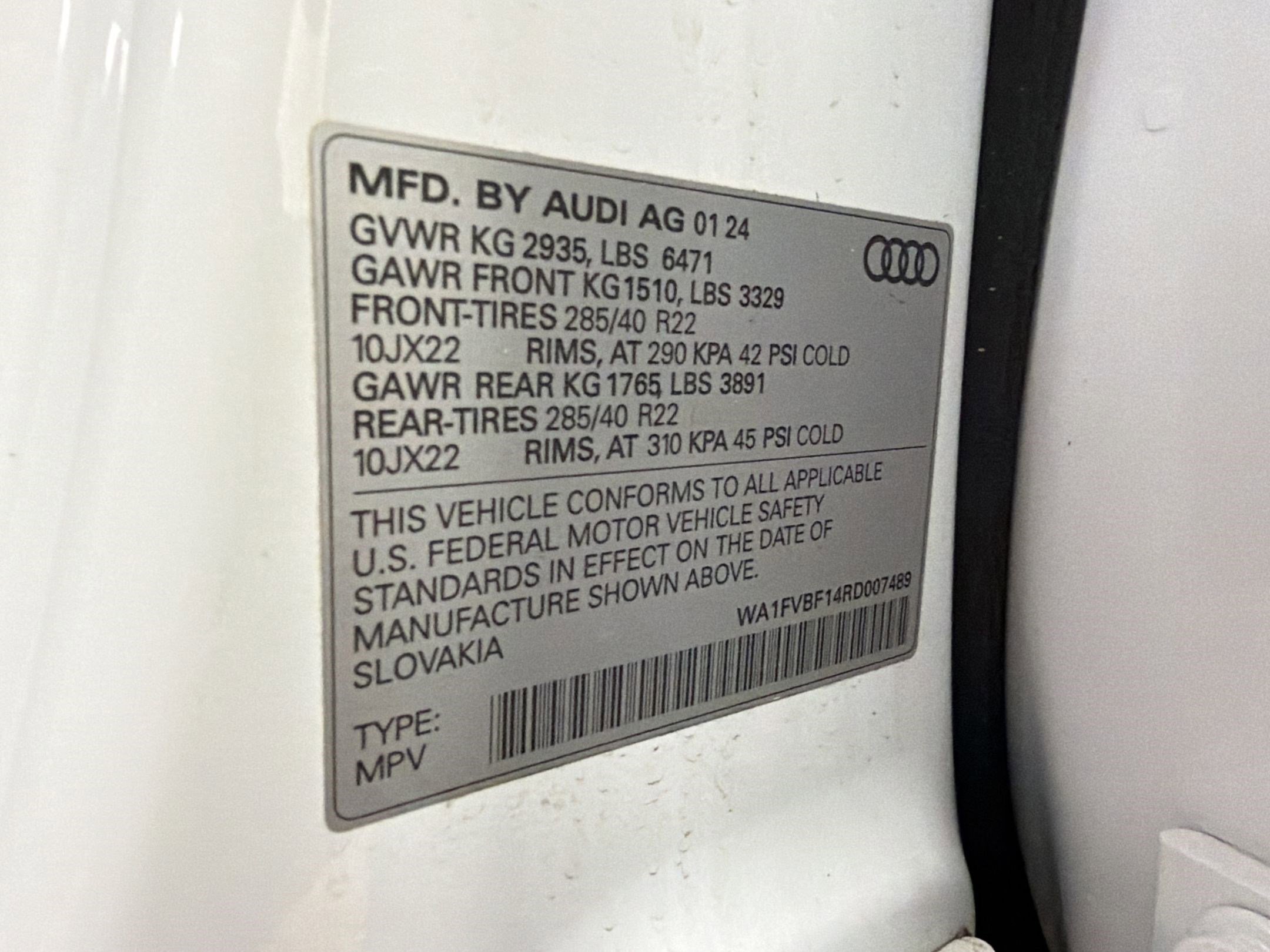 Used 2024 Audi Q8 Prestige image 19