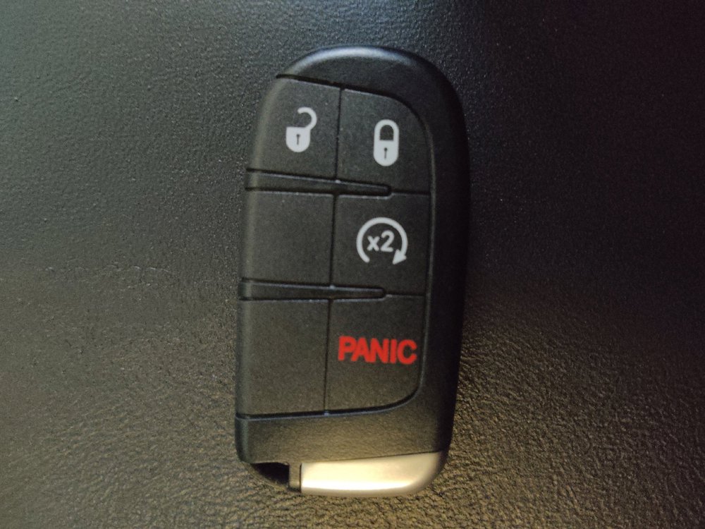 Used 2018 Dodge Journey SE w/ Connectivity Group FWD image 32
