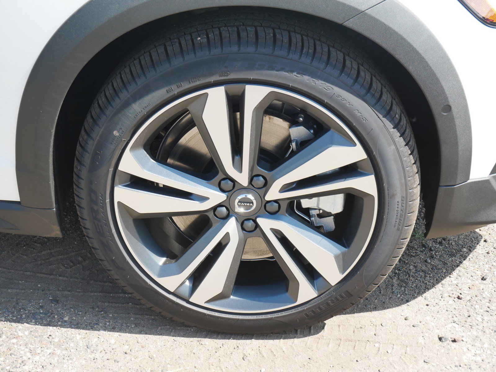 New 2026 Volvo V60 B5 Cross Country Plus w/ Climate Package image 4