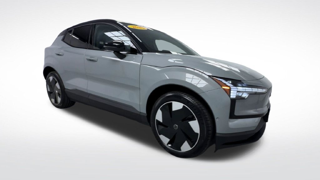 Used 2025 Volvo EX30 Ultra AWD/4WD image 18