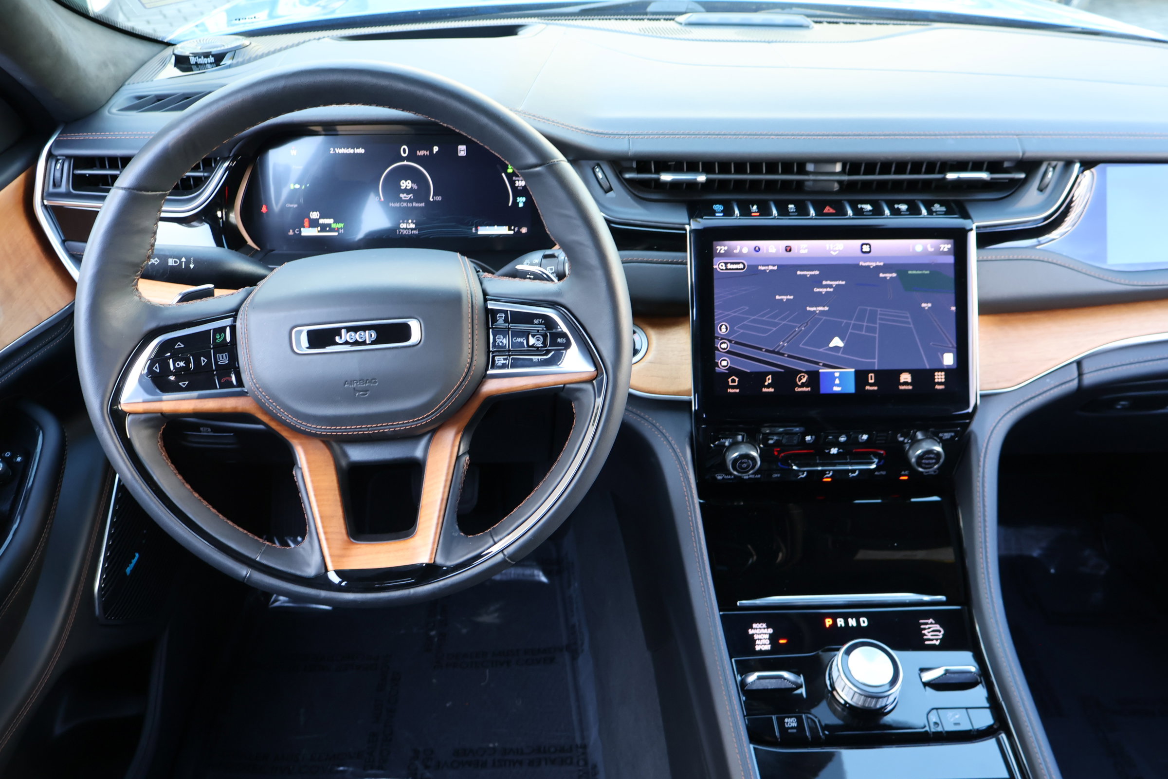 Used 2023 Jeep Grand Cherokee Summit image 19