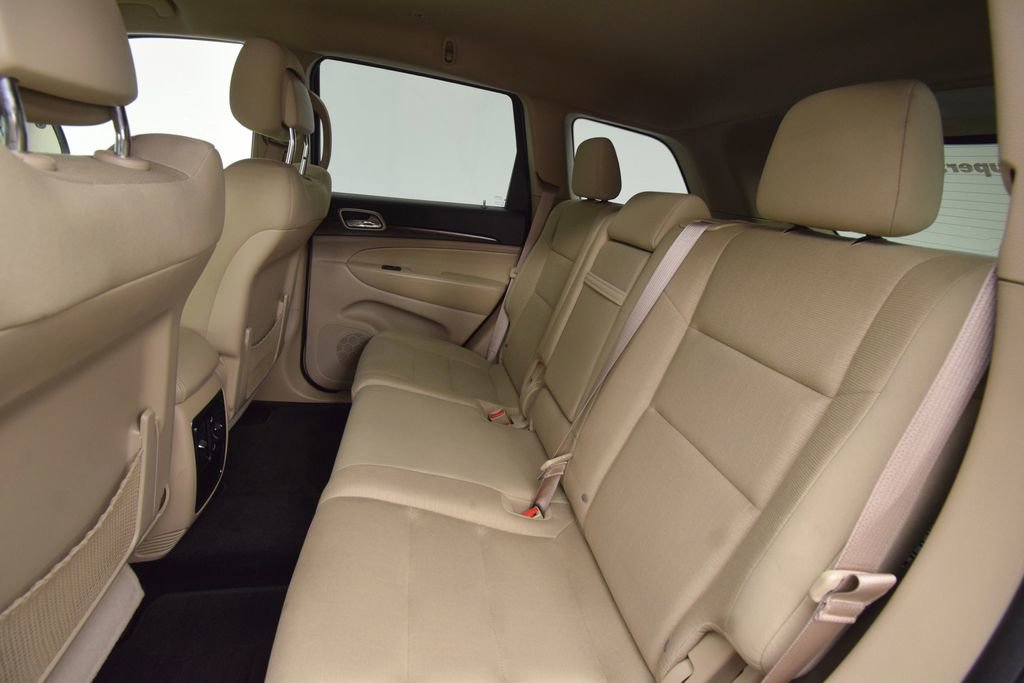 Used 2017 Jeep Grand Cherokee Laredo w/ Quick Order Package 2BE image 20