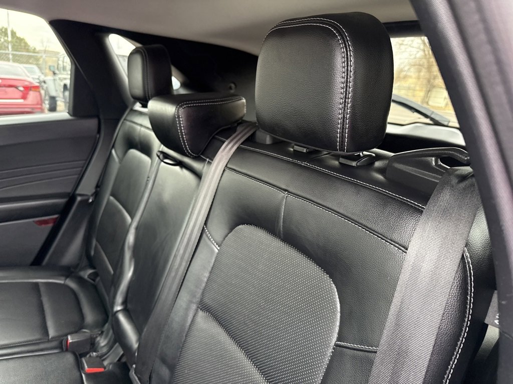 Certified 2022 Ford Escape SEL image 18