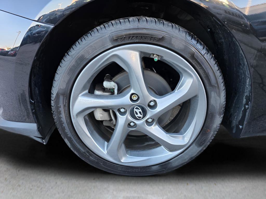 Used 2019 Hyundai Veloster 2.0 image 11