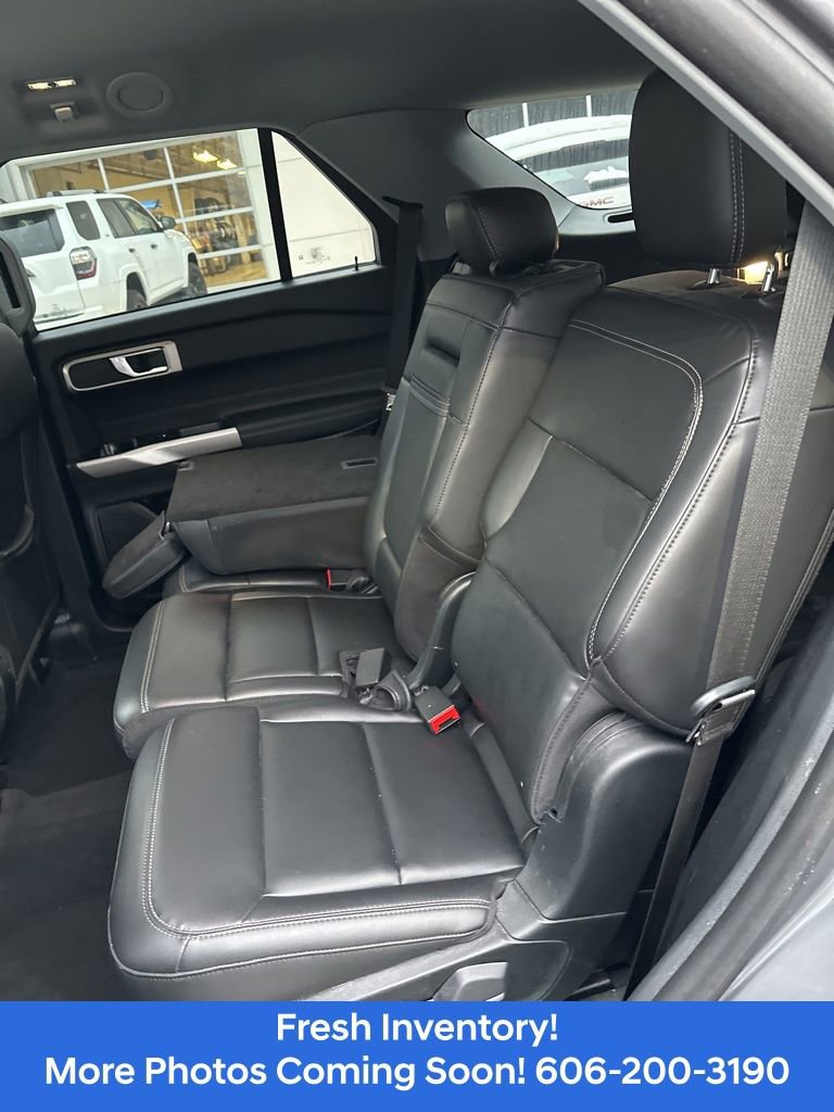 Used 2023 Ford Explorer XLT w/ Equipment Group 202A image 11