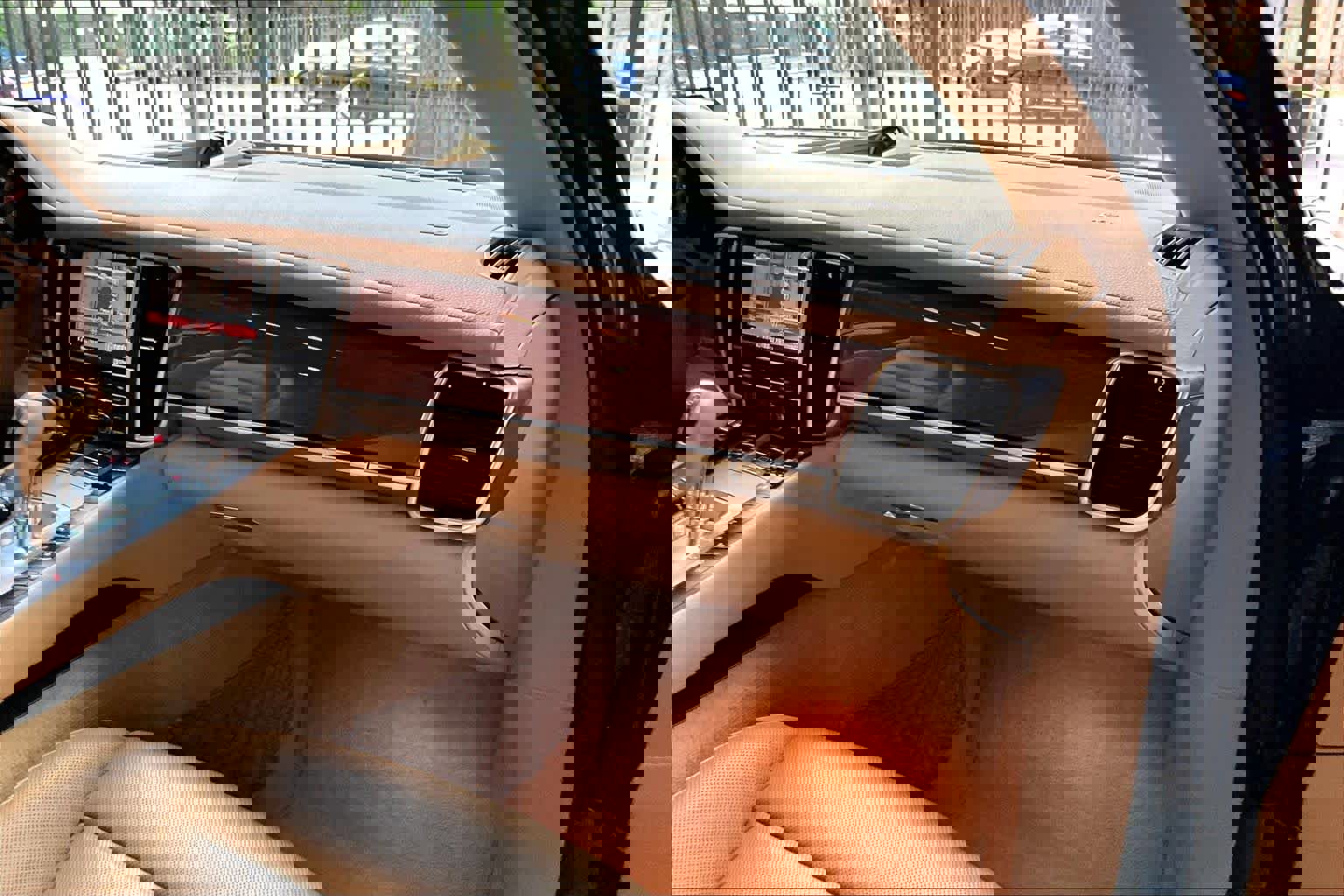 Used 2014 Porsche Panamera image 18