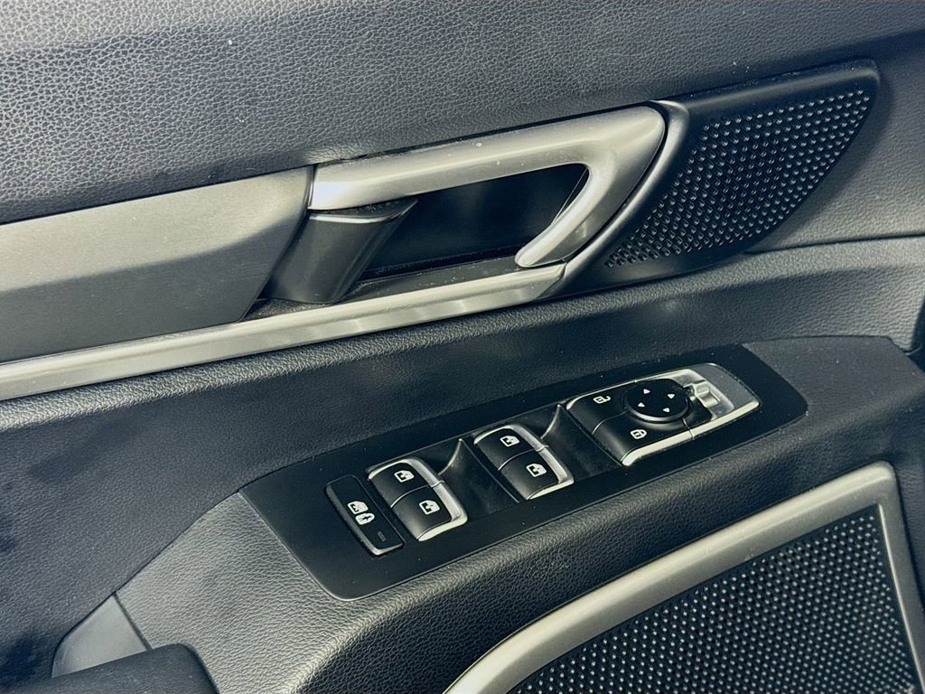 Used 2022 Kia Telluride S image 18