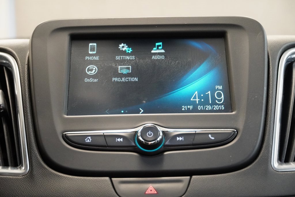 Used 2016 Chevrolet Malibu LT image 19