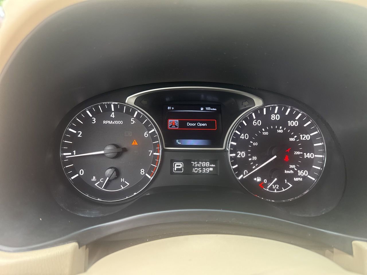 Used 2015 Nissan Pathfinder Platinum w/ Family Entertainment Package image 1