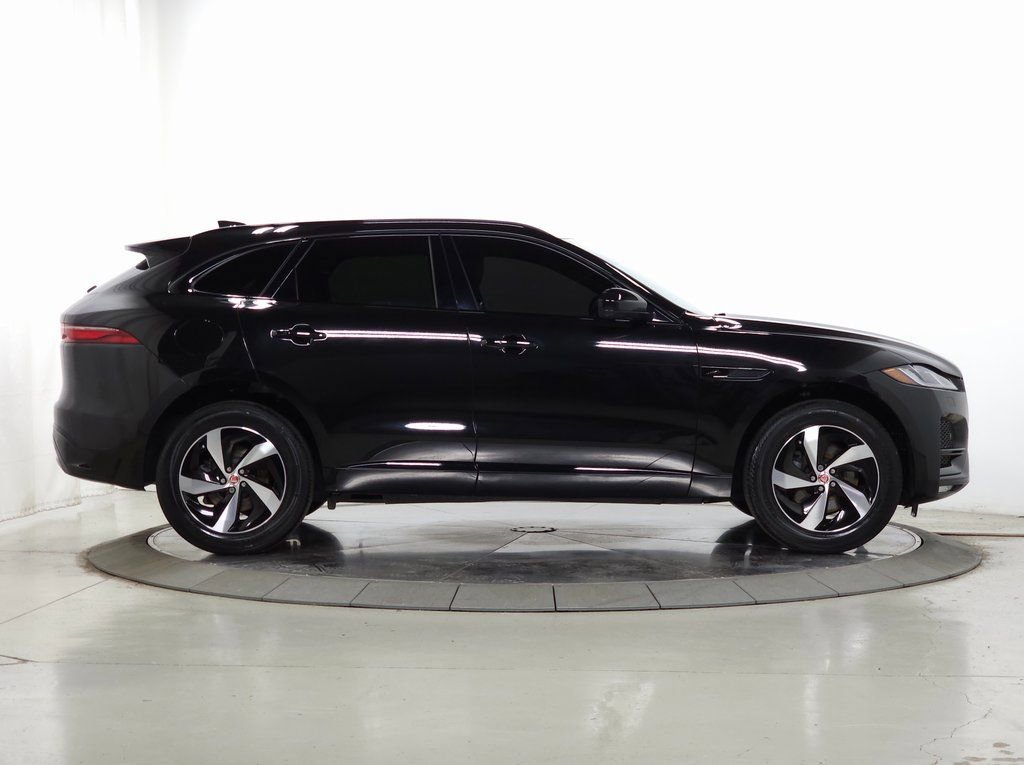 Used 2023 Jaguar F-PACE S image 9