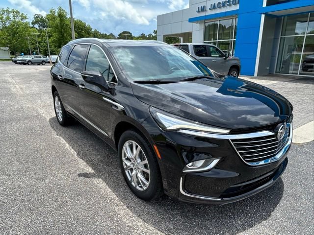 Used 2023 Buick Enclave Premium w/ Experience Buick Package FWD image 8