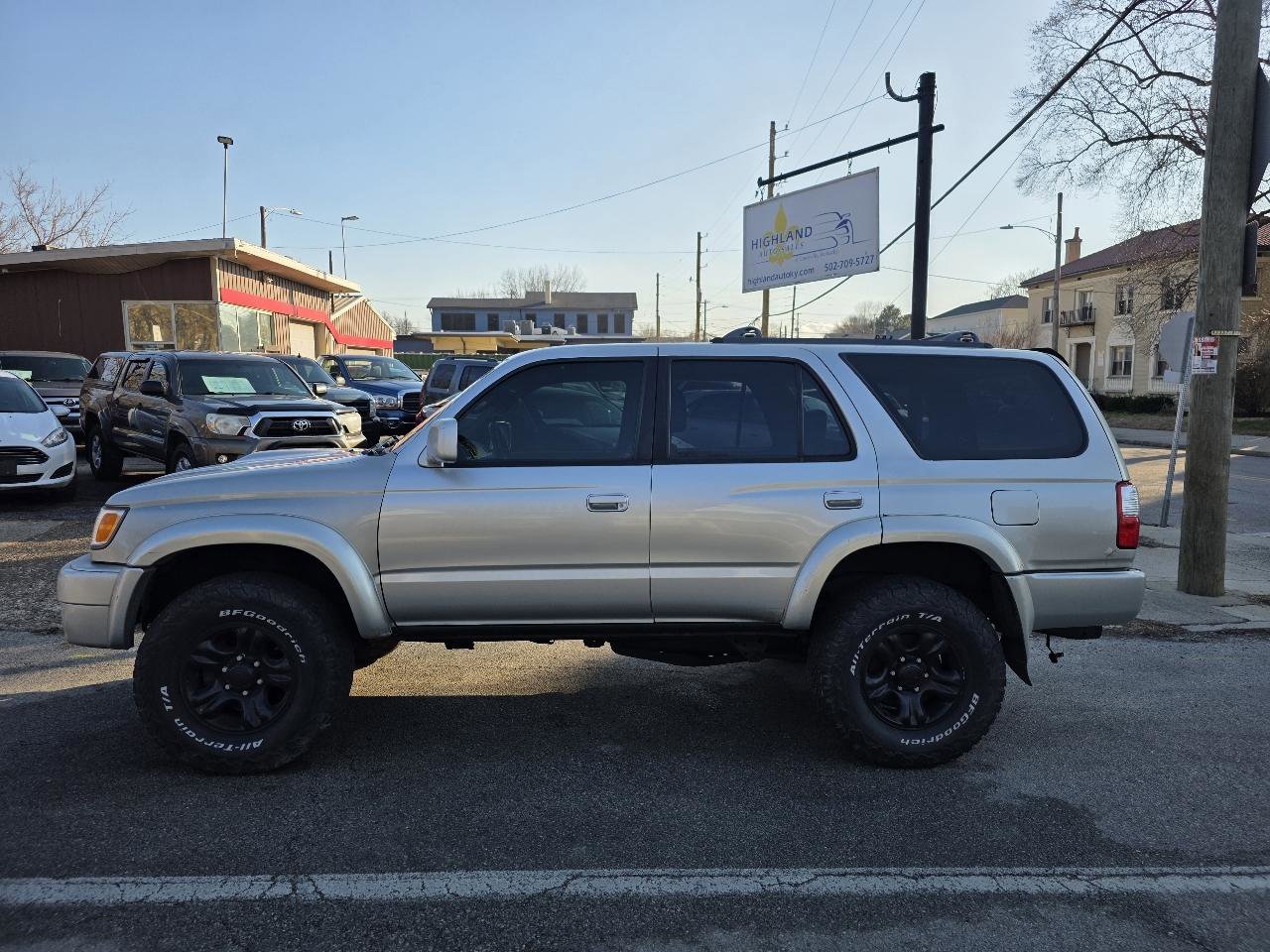 Used 2001 Toyota 4Runner SR5 image 3