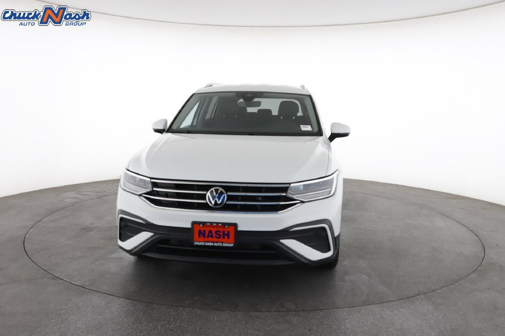 Used 2022 Volkswagen Tiguan SE FWD image 4