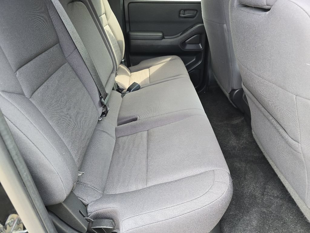 Used 2022 Nissan Frontier S w/ Technology Package AWD/4WD image 17