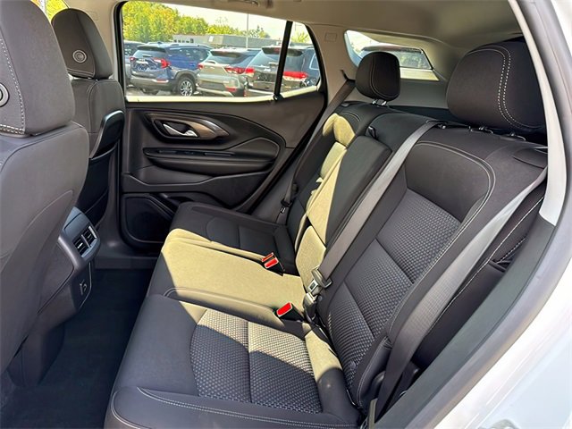 Used 2024 GMC Terrain SLE image 21