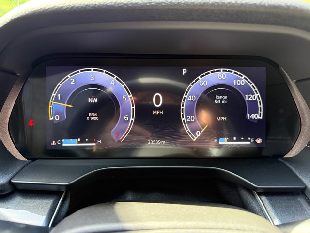 Used 2023 Jeep Grand Cherokee Laredo w/ Luxury Tech Group I image 21