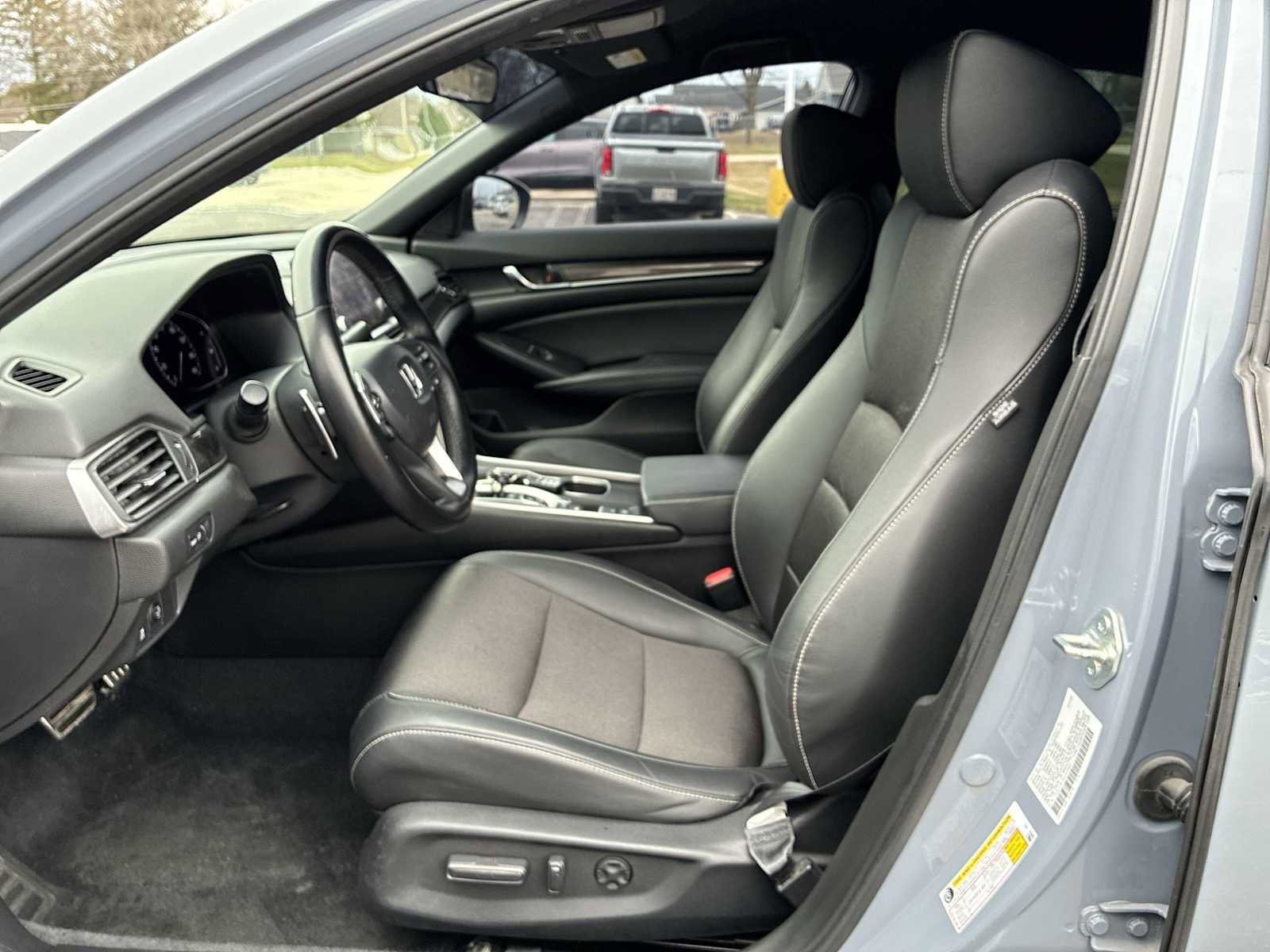 Used 2022 Honda Accord Sport image 18