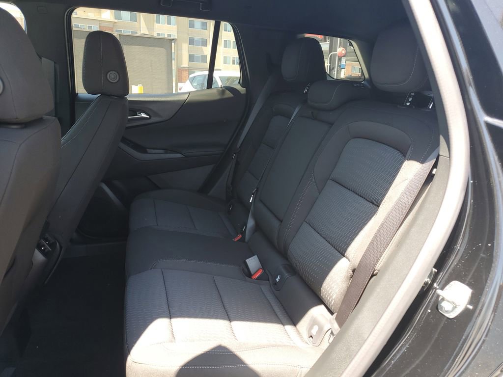 New 2026 Chevrolet Equinox LT w/ Safety and Technology Package FWD image 13