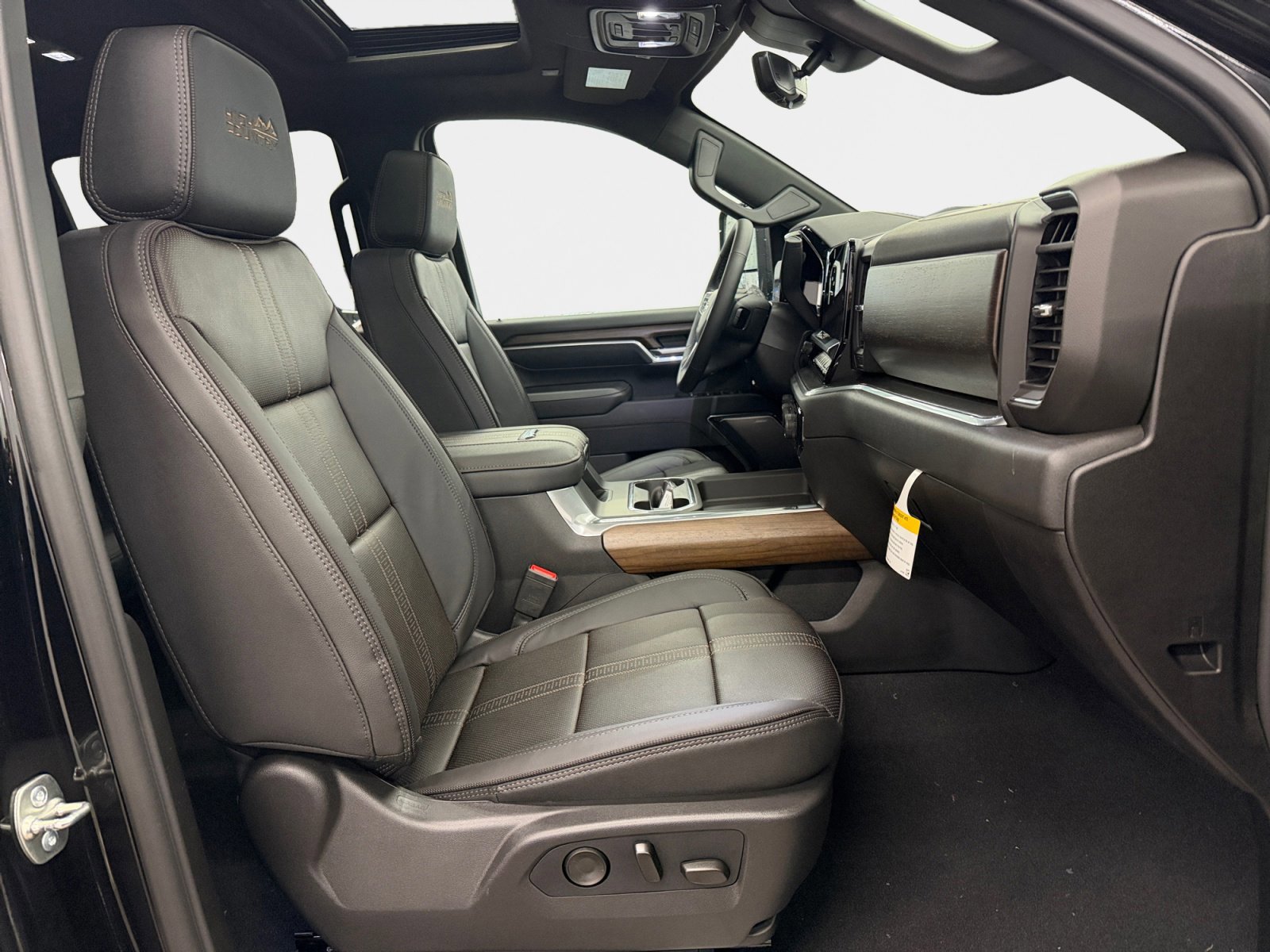 New 2026 Chevrolet Silverado 3500 High Country w/ High Country Premium Package image 12