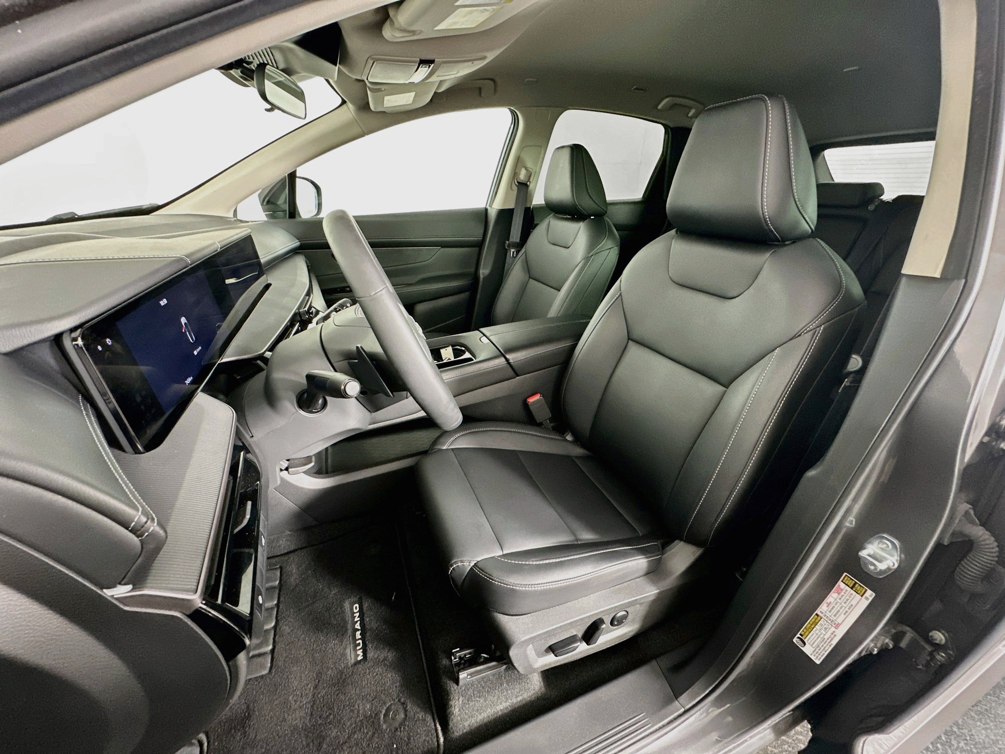 Used 2025 Nissan Murano SV FWD image 13