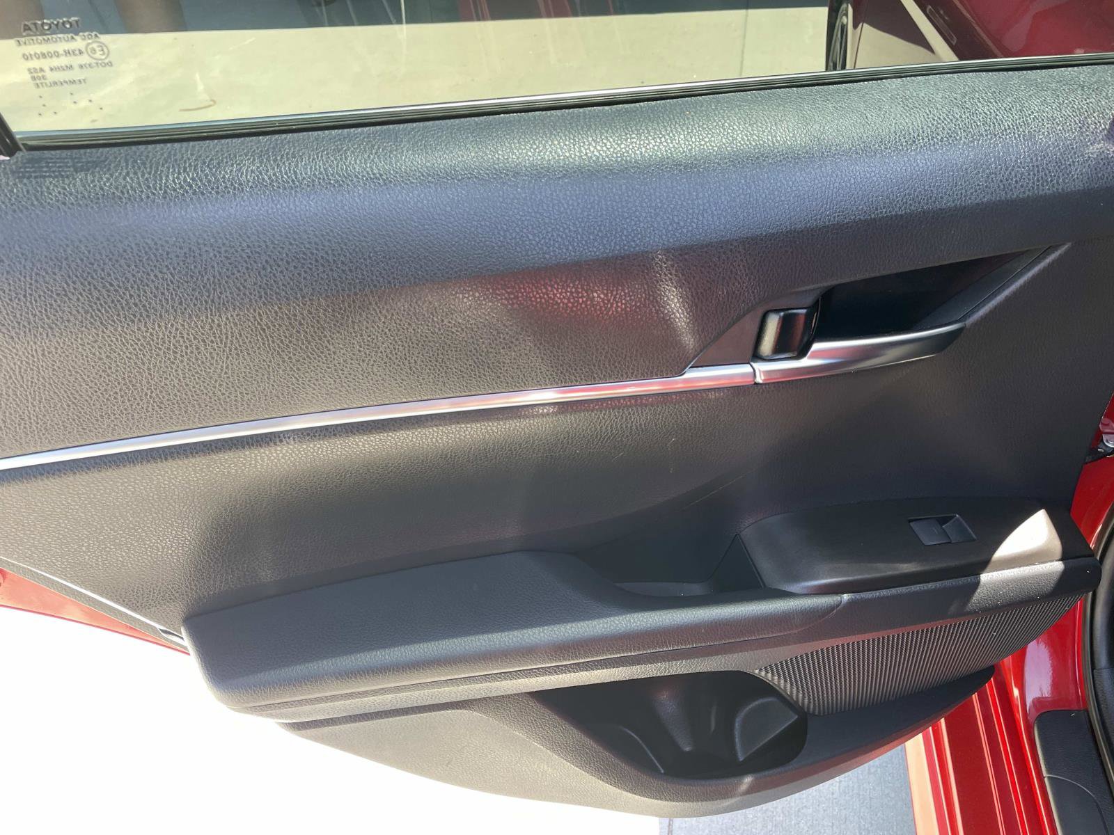 Used 2021 Toyota Camry SE FWD image 16