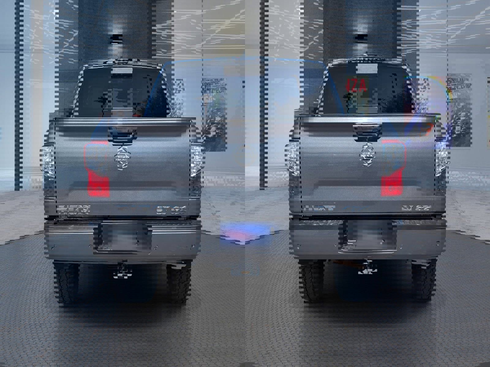 Used 2024 Nissan Titan SV image 5