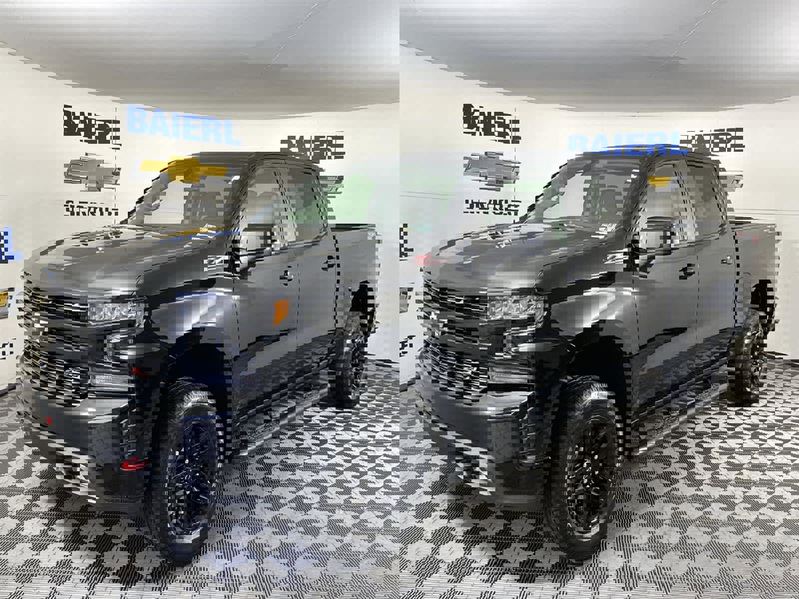 Used 2021 Chevrolet Silverado 1500 LT Trail Boss image 1