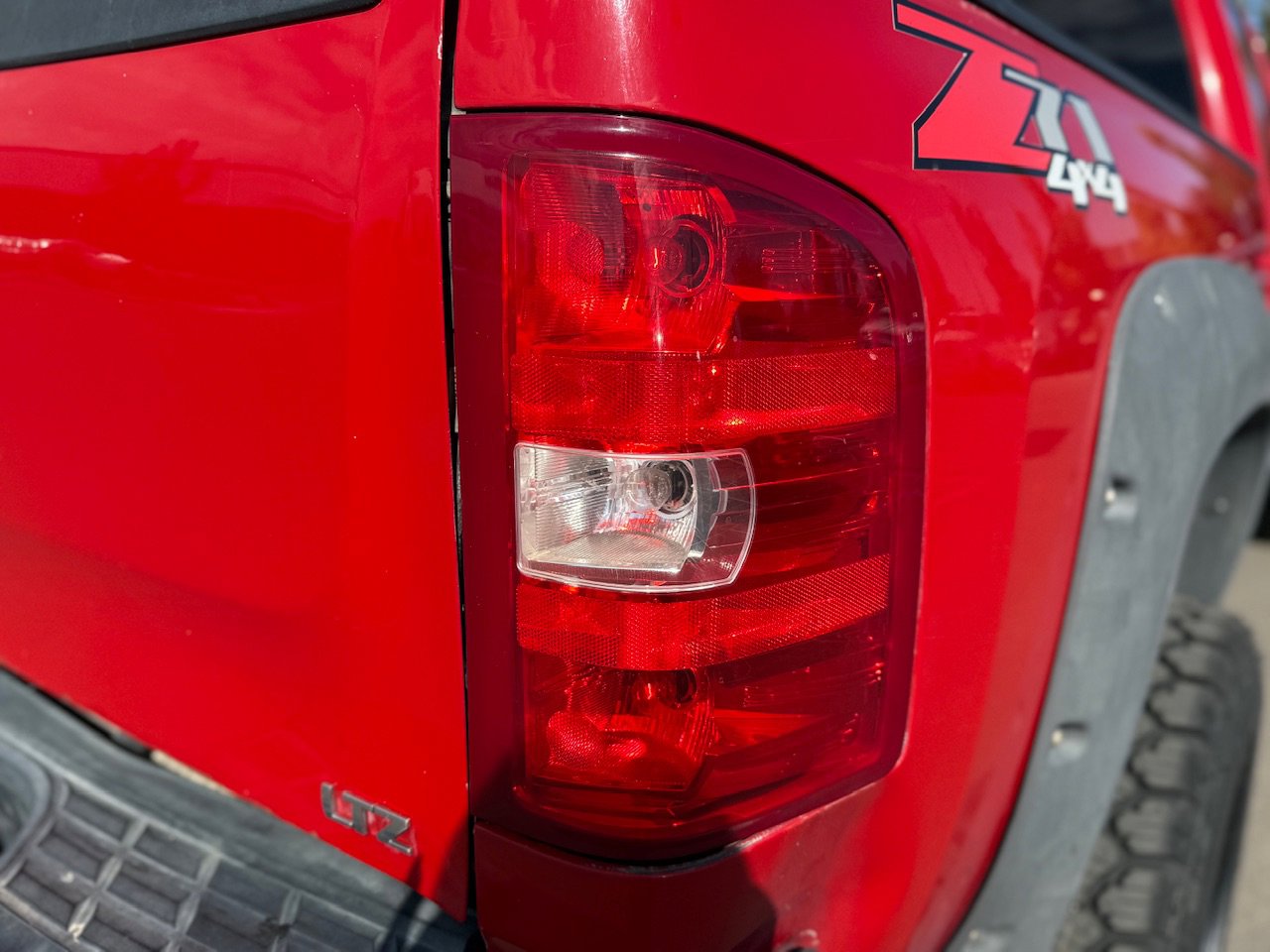 Used 2012 Chevrolet Silverado 2500 LTZ image 38