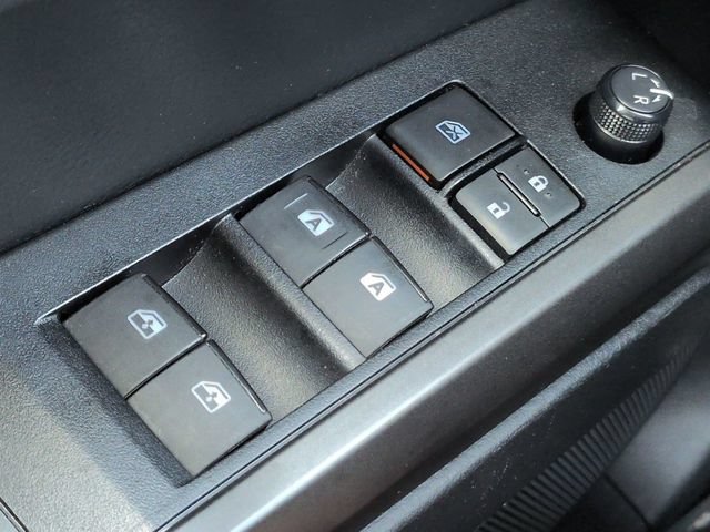 Used 2019 Toyota Tacoma TRD Sport AWD/4WD image 25