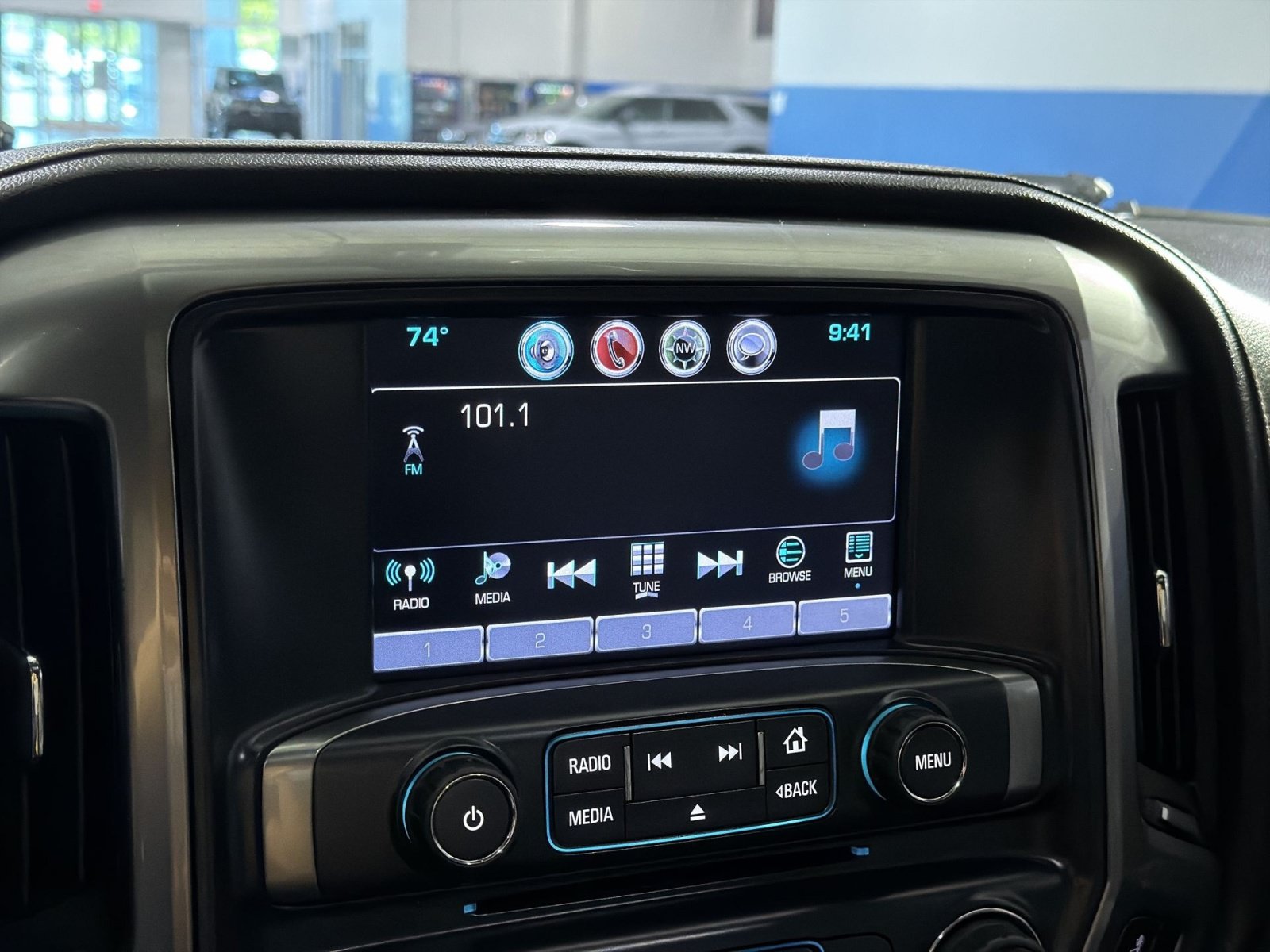 Used 2016 Chevrolet Silverado 2500 LTZ w/ LTZ Plus Package AWD/4WD image 33