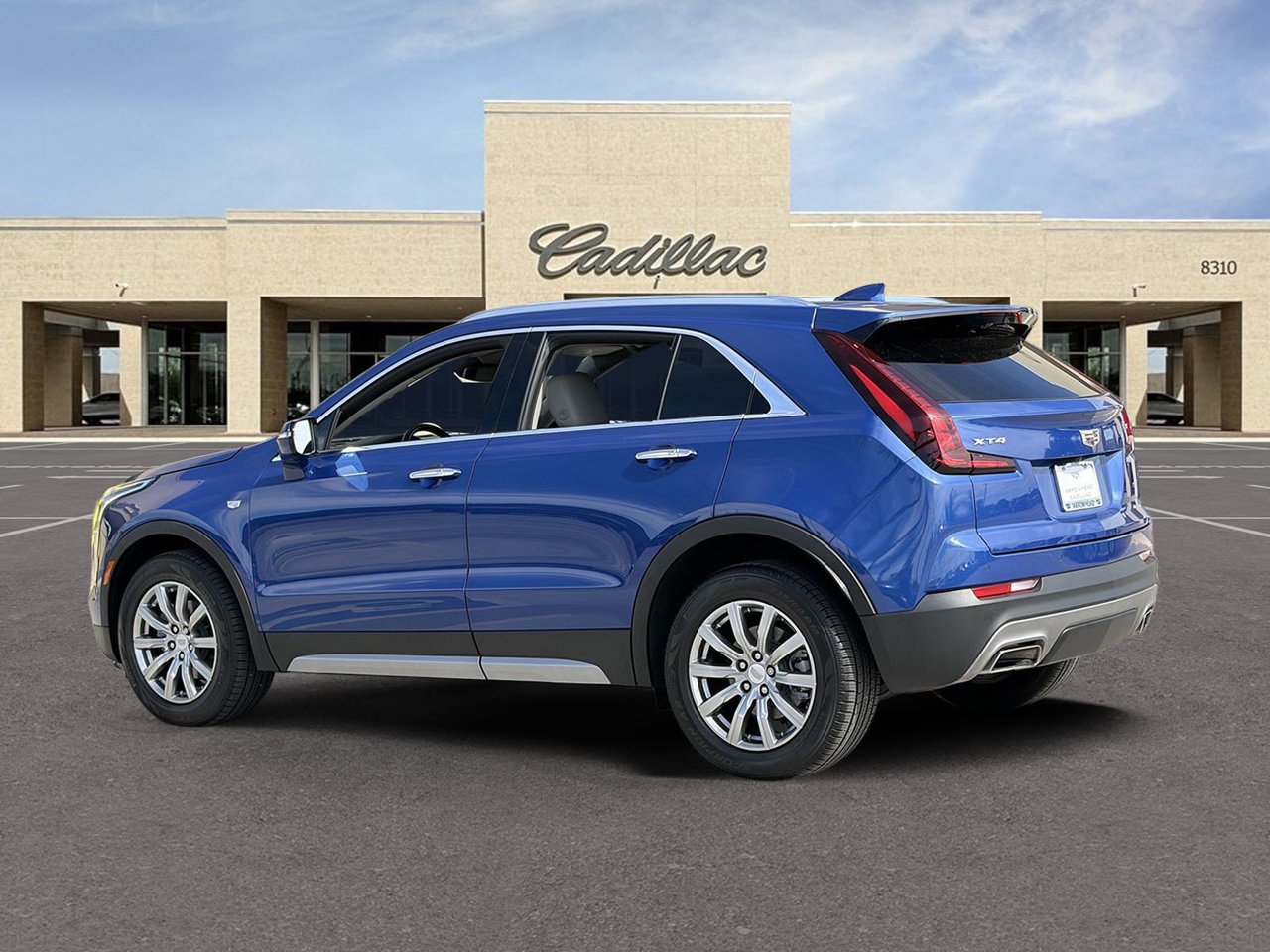 Used 2021 Cadillac XT4 Premium Luxury FWD image 7