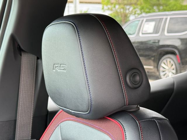 Used 2025 Chevrolet Equinox RS w/ Safety and Technology Package image 14