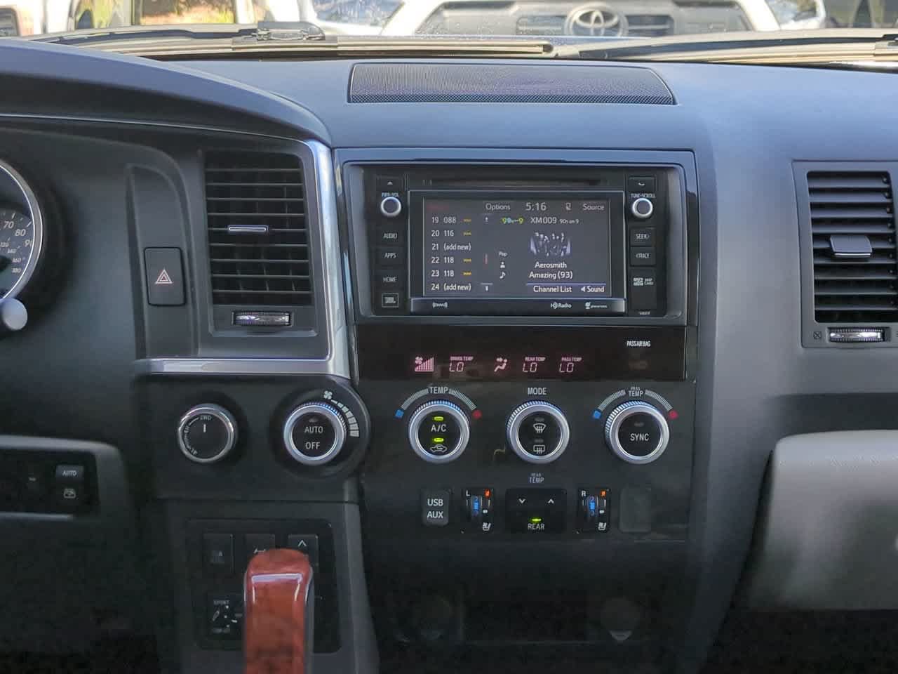 Used 2018 Toyota Sequoia Platinum AWD/4WD image 18