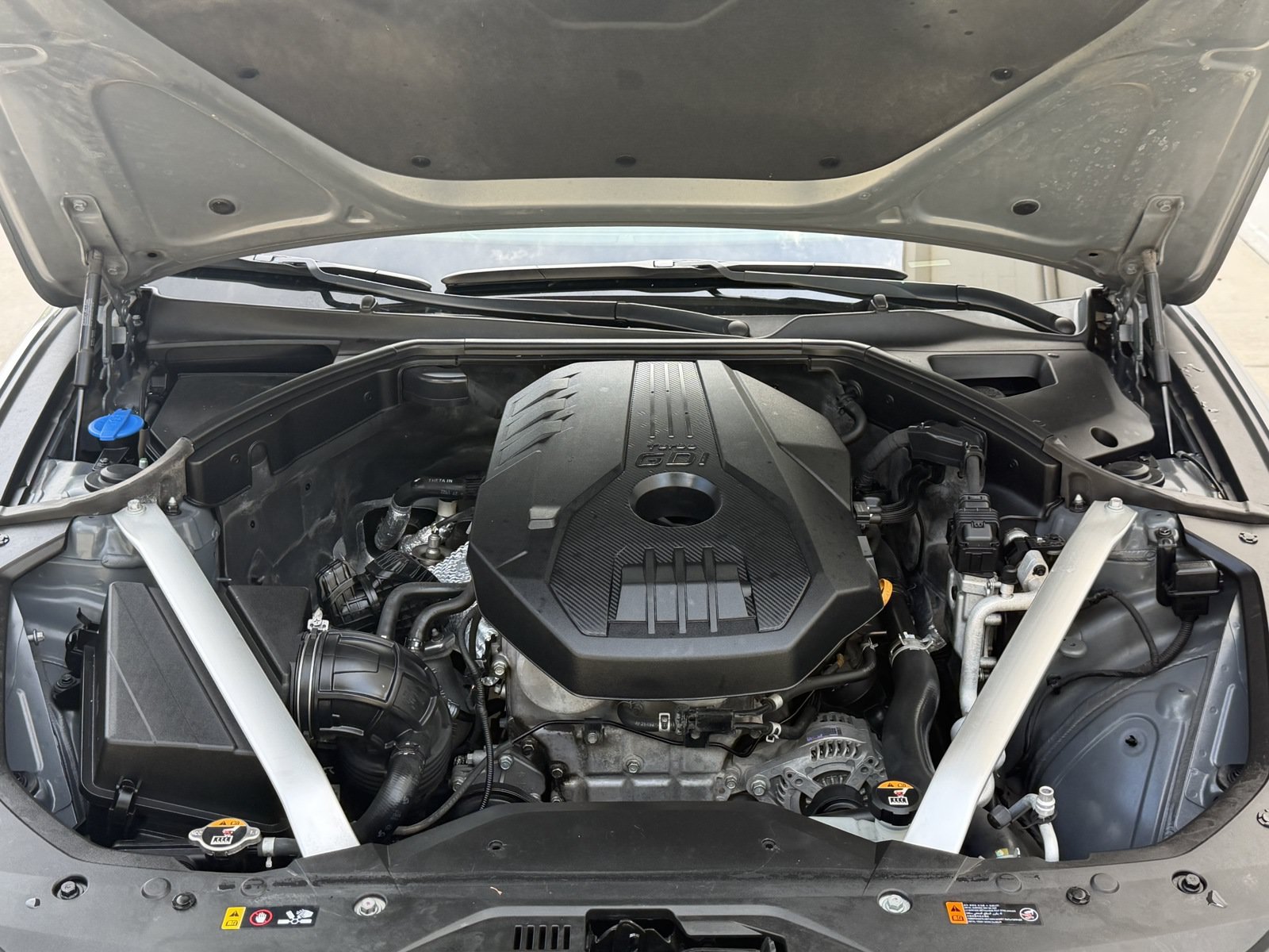 Used 2020 Genesis G70 2.0T RWD image 38
