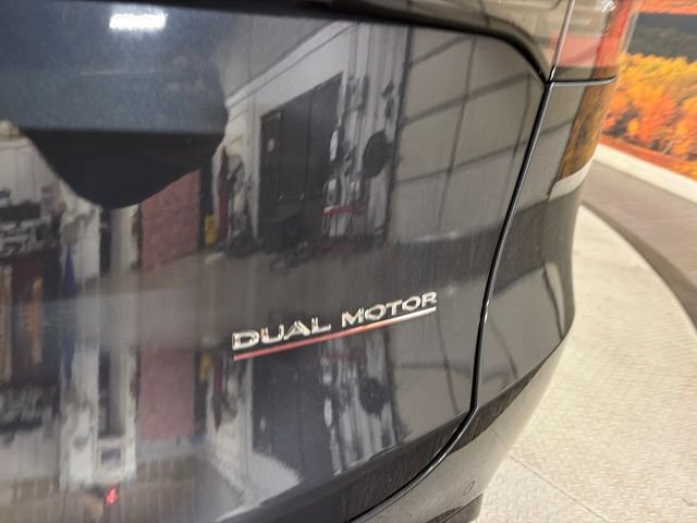 Used 2022 Tesla Model Y Performance AWD/4WD image 15