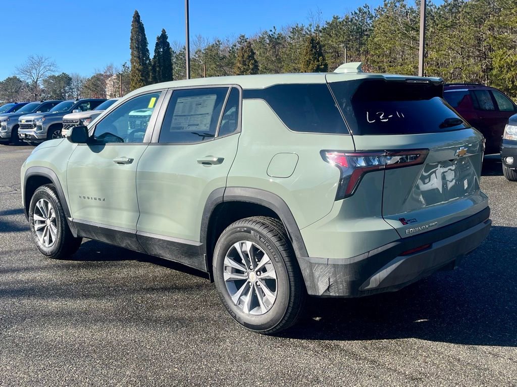 New 2026 Chevrolet Equinox LT w/ Convenience Package II image 3