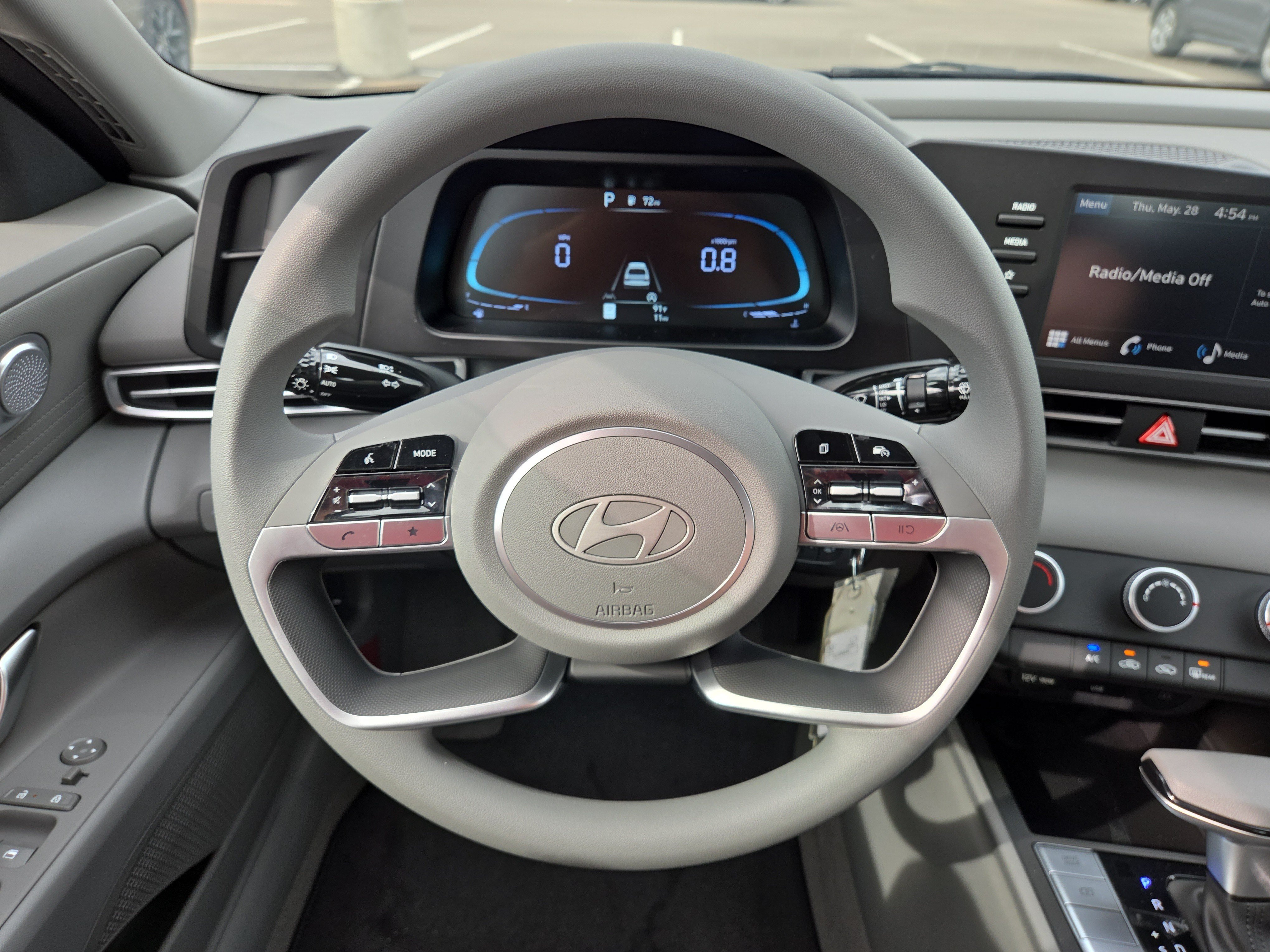 New 2026 Hyundai Elantra SE FWD image 9