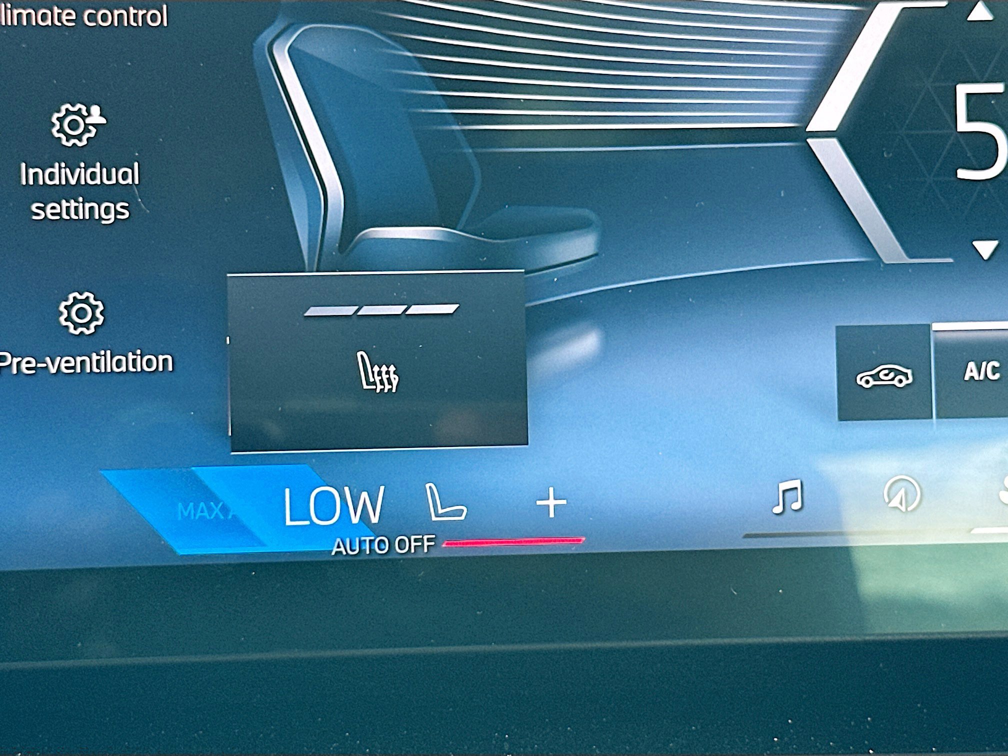 Certified 2024 BMW 530i image 21