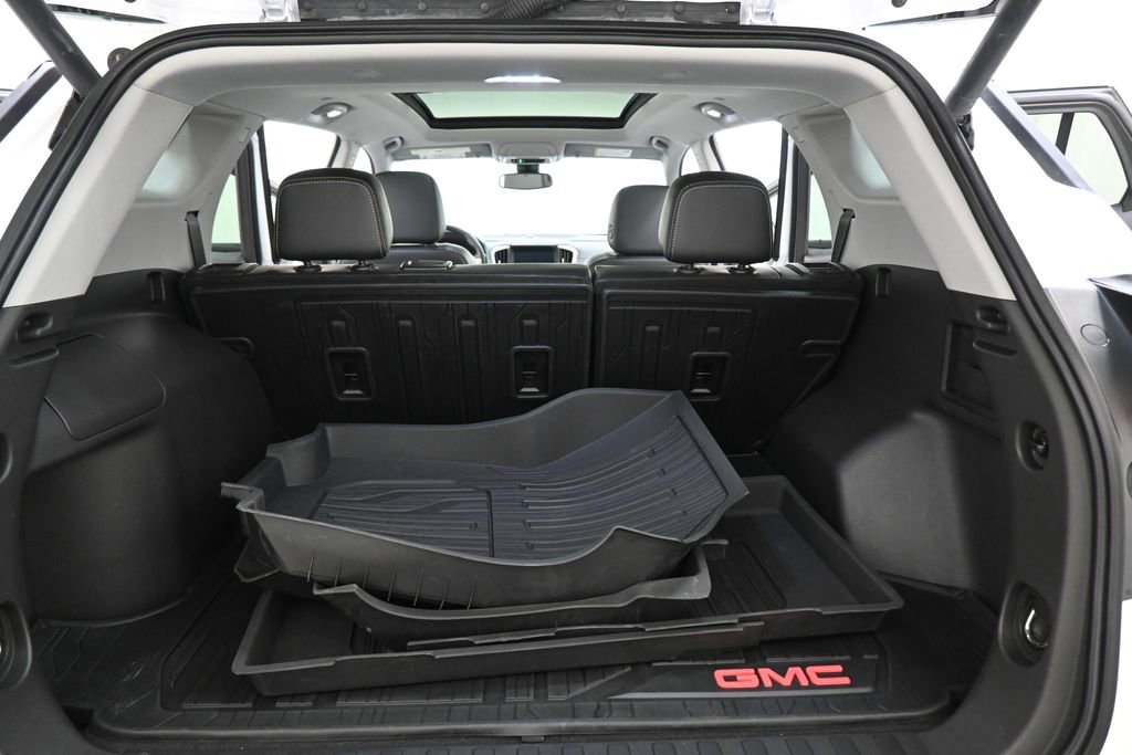 Used 2021 GMC Terrain SLT w/ LPO, Floor Liner Package image 27