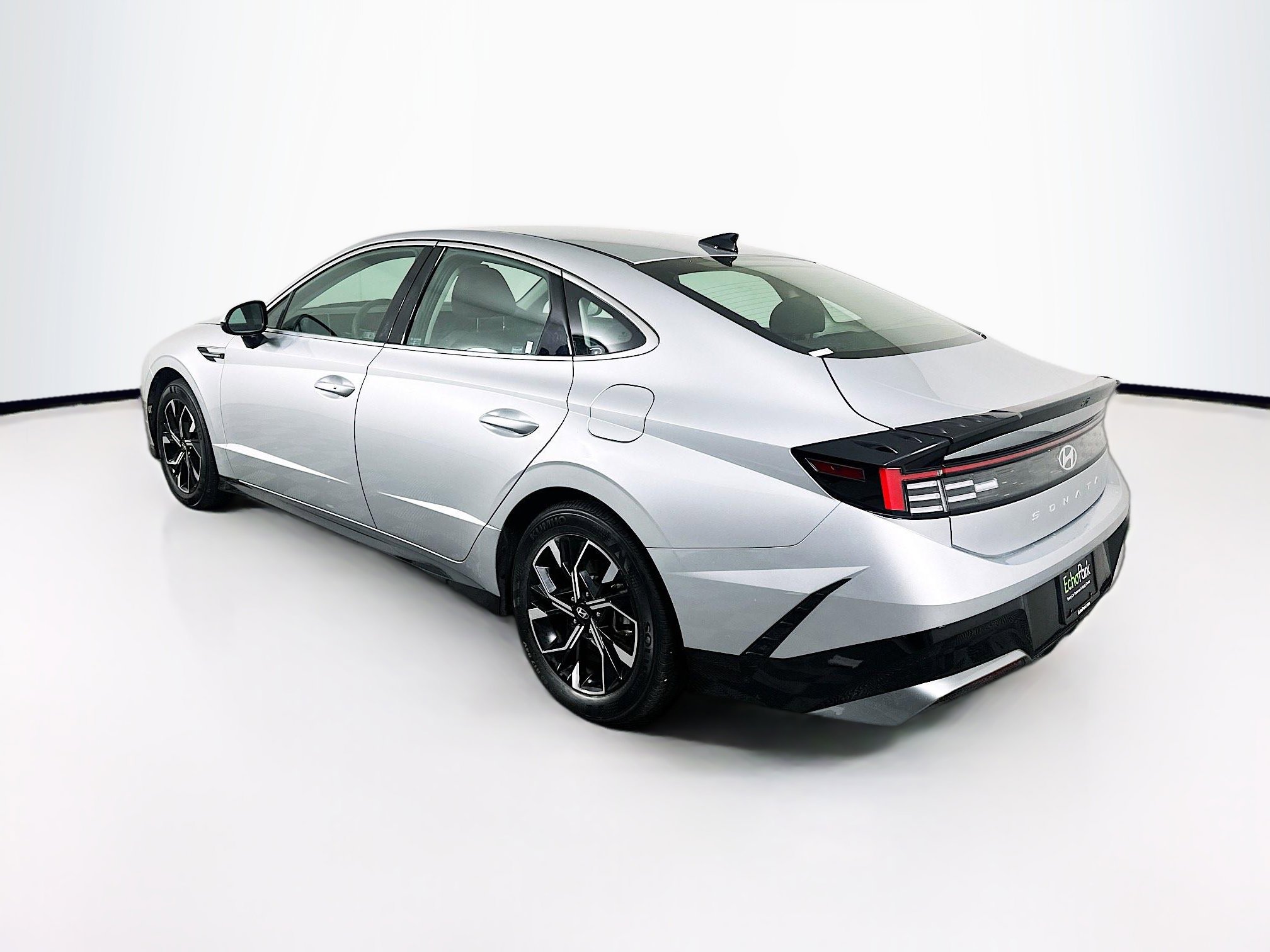 Used 2025 Hyundai Sonata SEL FWD image 5