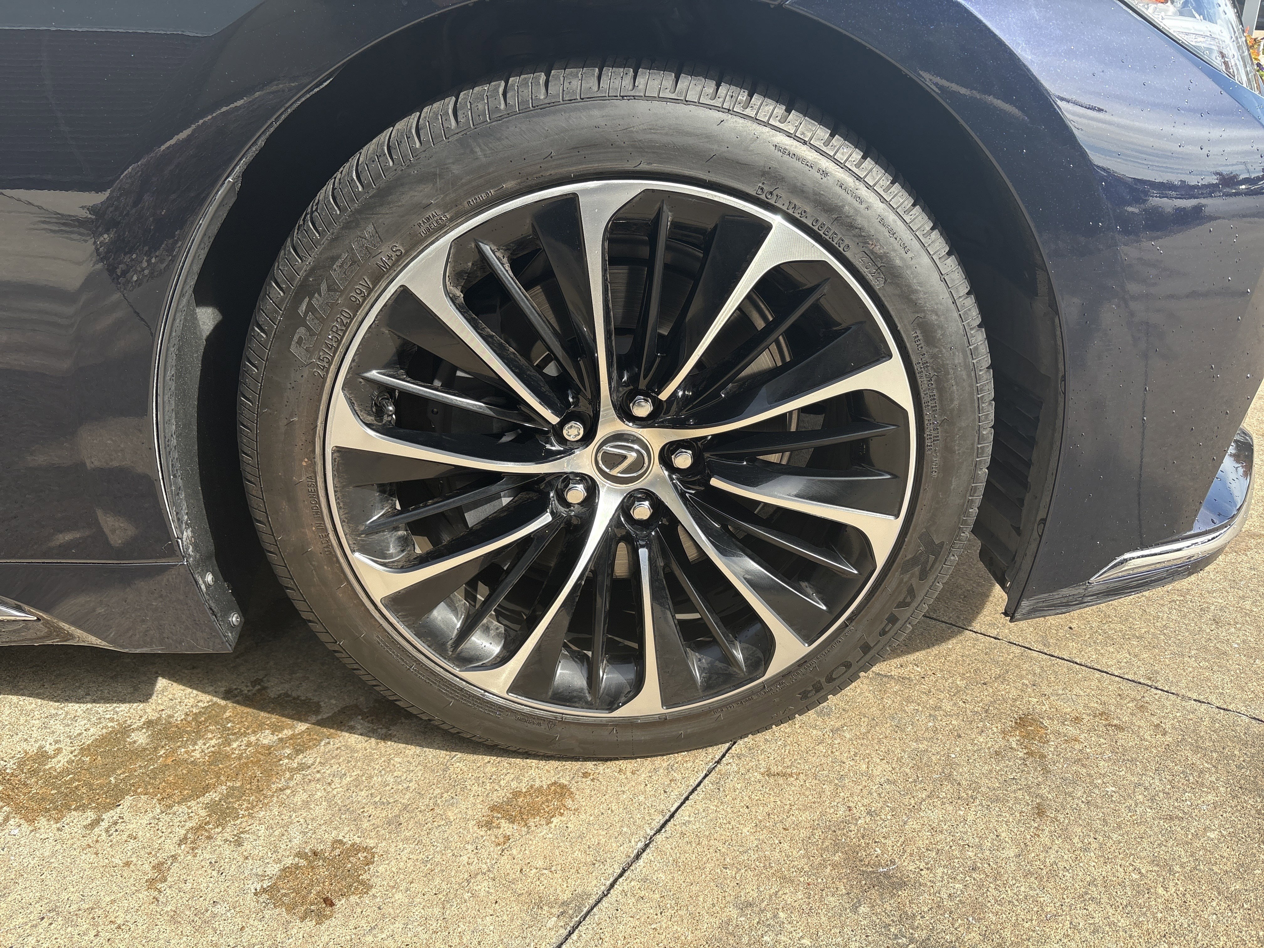 Certified 2022 Lexus LS 500 RWD image 13