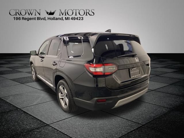 Certified 2025 Honda Pilot EX-L image 4
